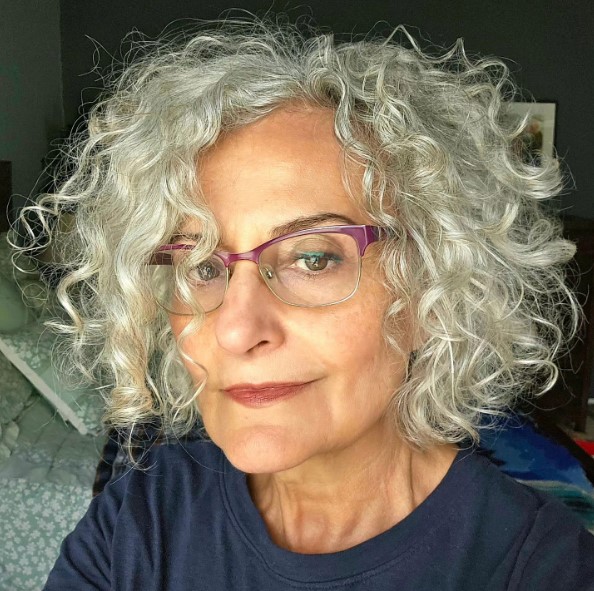 short curly gray hairstyles
